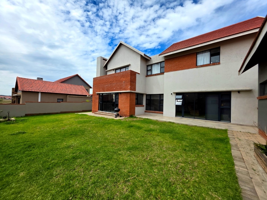 3 Bedroom Property for Sale in Wild Olive Estate Free State